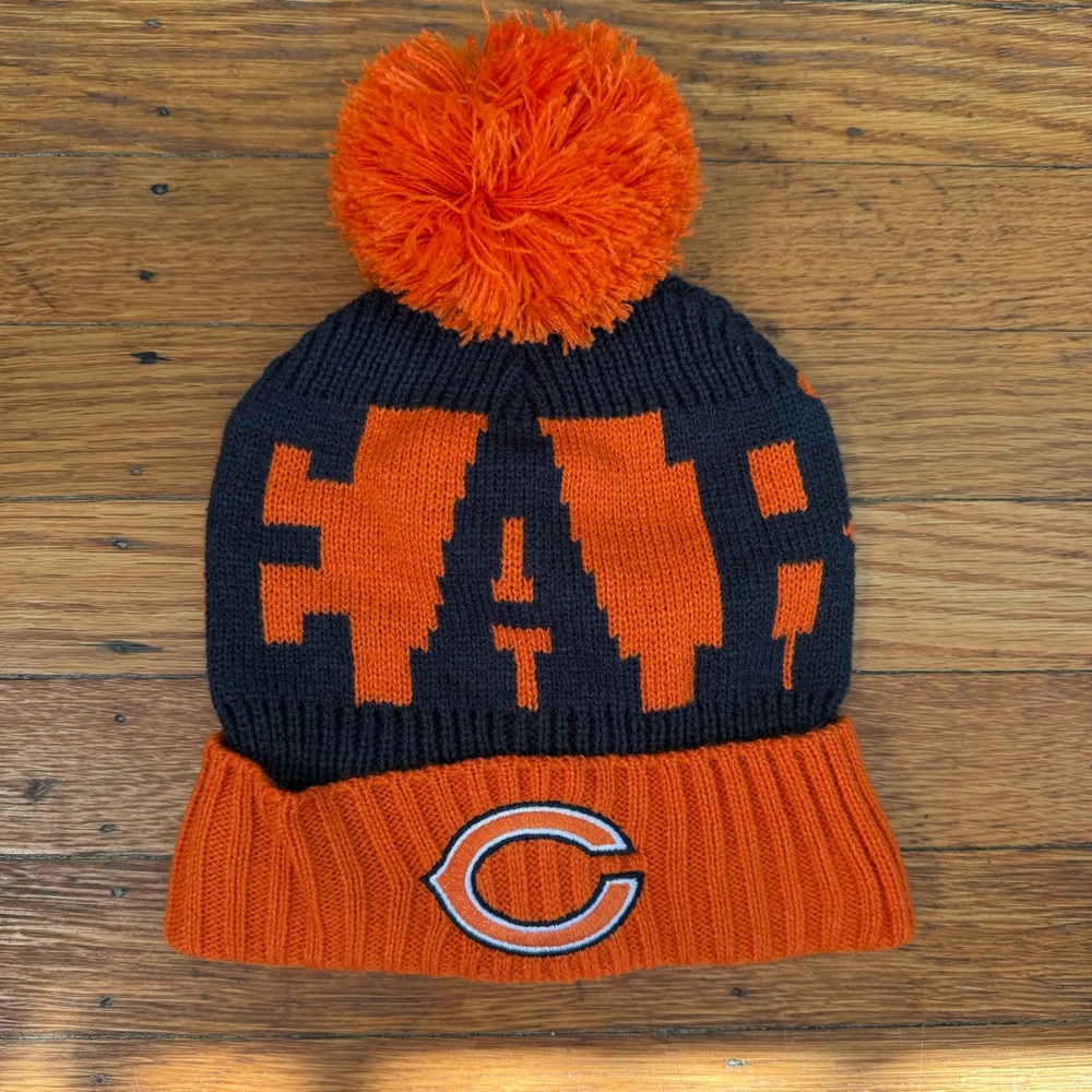 Chicago Bears Pom Beanie, Women’s (Never Worn)